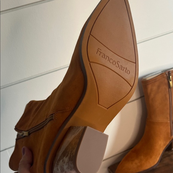 Franco Sarto Camel Suede Heeled Boots NEW Size 8 - Picture 3 of 7